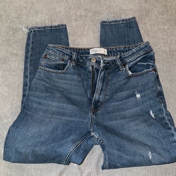 ABERCROMBIE & FITCH Skinny High Rise - Picture 2 of 5
